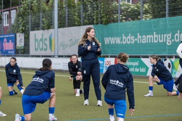 Bild 38 - wBJ Hamburger SV - FC Suederelbe : Ergebnis: 9:0